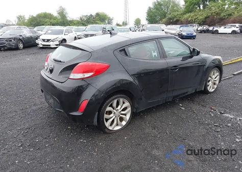 2012 Hyundai Veloster Base W/Red/Black из США, поврежденный, VIN KMHTC6AD0CU080630